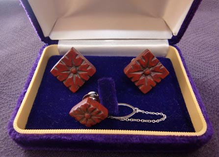 �J�t�X�E�^�C�s��